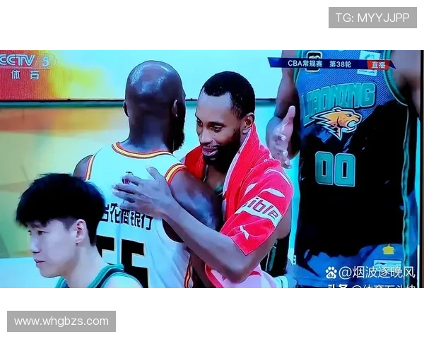 足球名将点评对手球技绝伦 引发球迷热议与讨论 足球名将点评对手球技绝伦 引发球迷热议与讨论